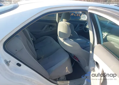 2011 Toyota Camry Le from USA, damaged, VIN 4T1BF3EKXBU587026